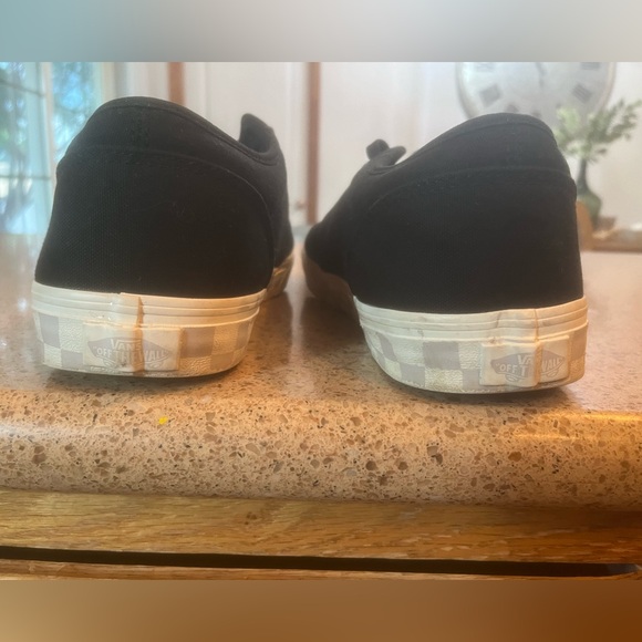 Vans!! - Picture 5 of 7